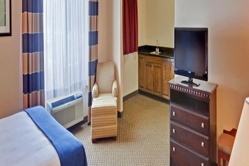 Holiday Inn Express Delano Highway 99 By Ihg Eksteriør bilde